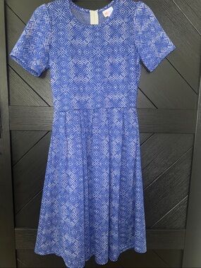 LuLaRoe Blue and White Chevron Knit Top